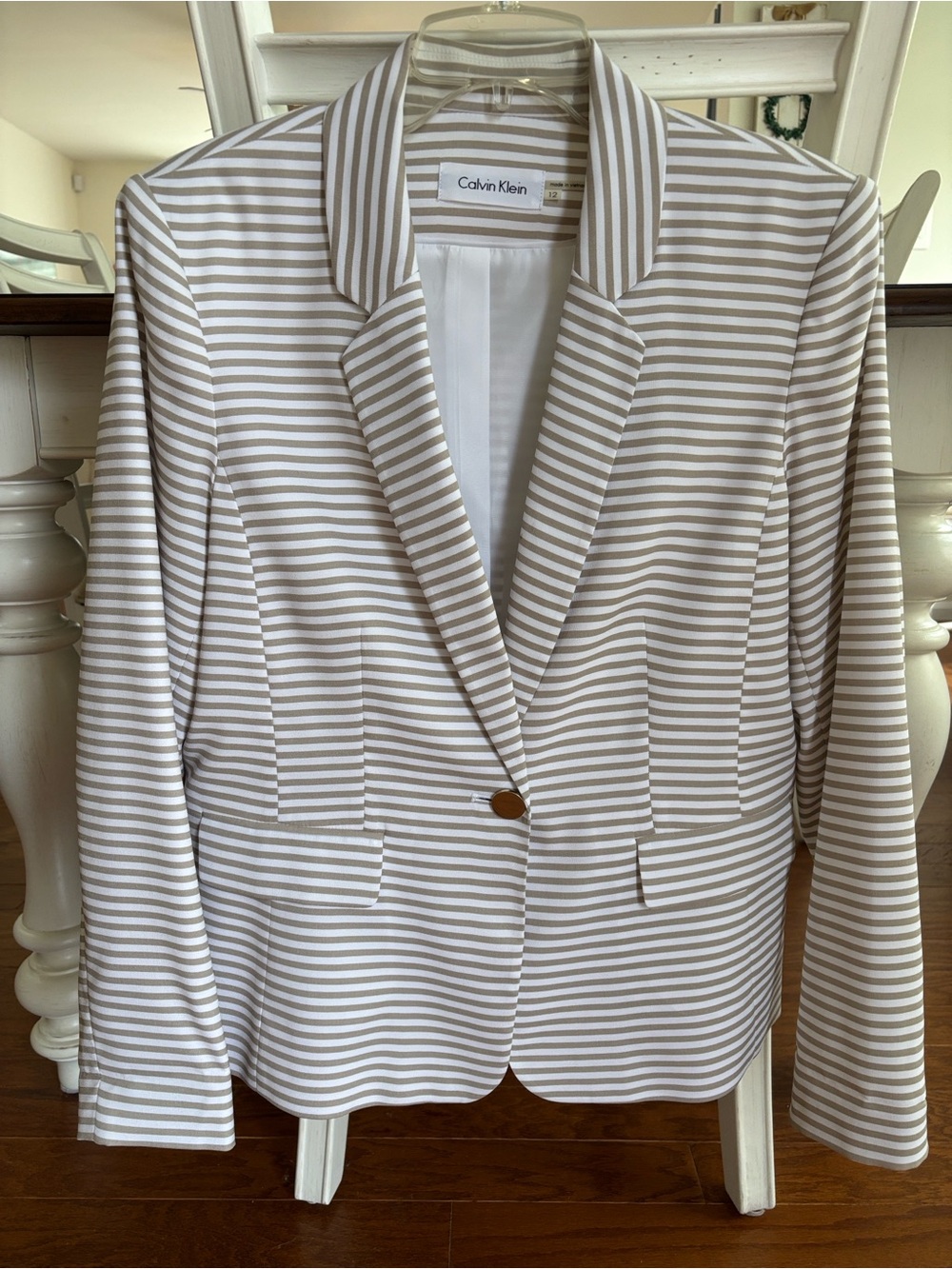 Calvin Klein Women's Cream and White Striped Single-Button Blazer